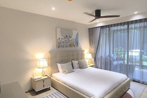 Condo in Phuket, Thailand, 3 bedrooms  № 158423 - photo 15