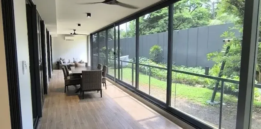 Condo in Phuket, Thailand, 3 bedrooms  № 158423