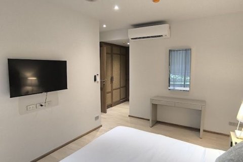 Condo in Phuket, Thailand, 3 bedrooms  № 158423 - photo 16