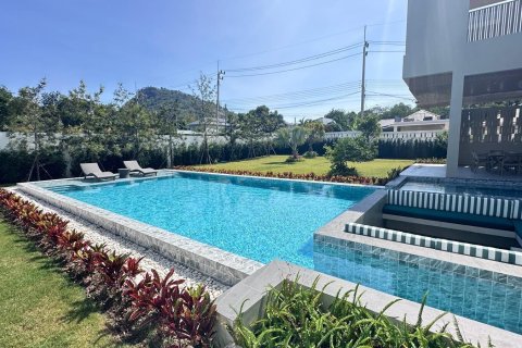 Вилла в Хуа Хине, Таиланд с 5 спальнями  № 158426