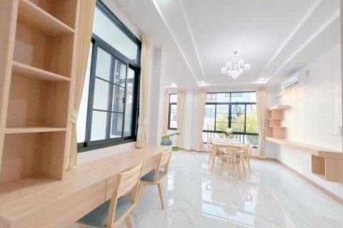 Вилла в Чиангмае, Таиланд с 4 спальнями  № 158427 - фото 7