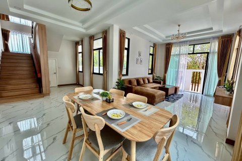 Вилла в Чиангмае, Таиланд с 4 спальнями  № 158427 - фото 23