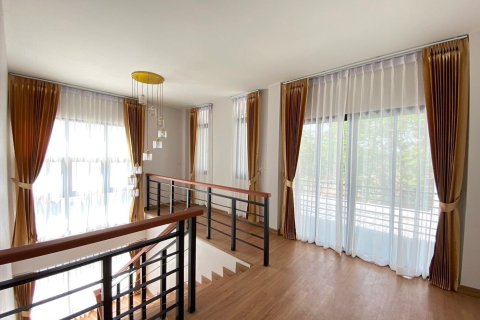 Вилла в Чиангмае, Таиланд с 4 спальнями  № 158427 - фото 19