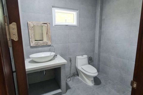 Villa in Chiang Rai, Thailand 3 bedrooms № 170707 - photo 5