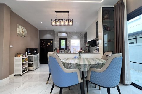 Дом в Паттайе, Таиланд с 4 спальнями  № 170709 - фото 4