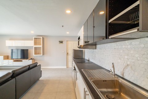 Studio dans le Condo à Watthana, Bangkok, Thaïlande  № 170705 - photo 3