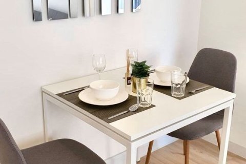 Studio dans le Condo à Khlong Toei, Bangkok, Thaïlande  № 173737 - photo 8