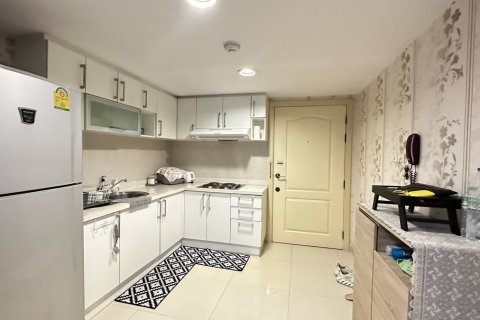 Condo à Watthana, Bangkok, Thaïlande, 2 chambres № 200995 - photo 12