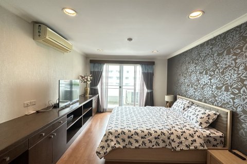 Condo à Watthana, Bangkok, Thaïlande, 2 chambres № 200995 - photo 19