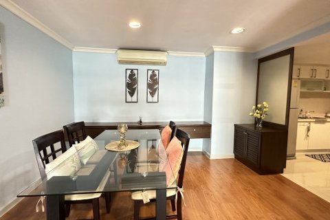 Condo à Watthana, Bangkok, Thaïlande, 2 chambres № 200995 - photo 11