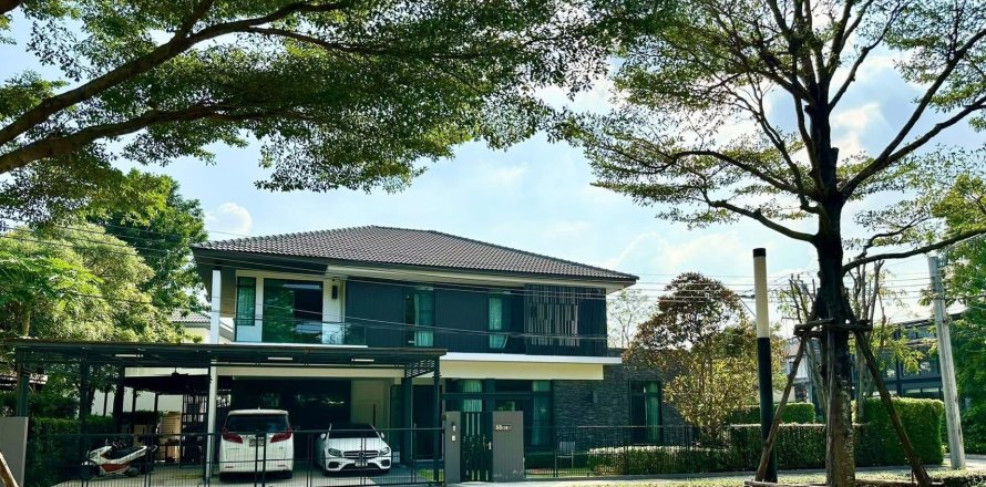 House in Bang Kaeo, Thailand 5 bedrooms № 160471