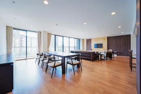 Condo in Watthana, Bangkok, Thailand, 3 bedrooms № 160470