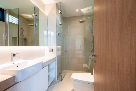 Condo in Watthana, Bangkok, Thailand, 3 bedrooms  № 160470 - photo 7