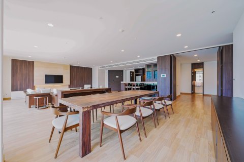 Condo in Watthana, Bangkok, Thailand, 3 bedrooms  № 160470 - photo 24