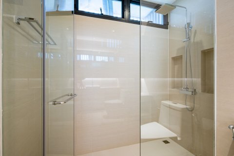 Condo in Watthana, Bangkok, Thailand, 3 bedrooms  № 160470 - photo 15