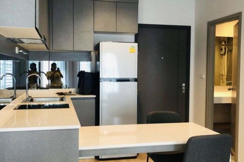 Condo in Bang Kapi, Bangkok, Thailand, 2 bedrooms  № 140554 - photo 1