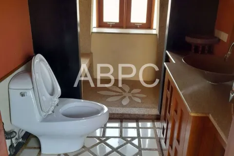 Casa de 4 dormitorios en Pattaya, Tailandia № 211336 - foto 7
