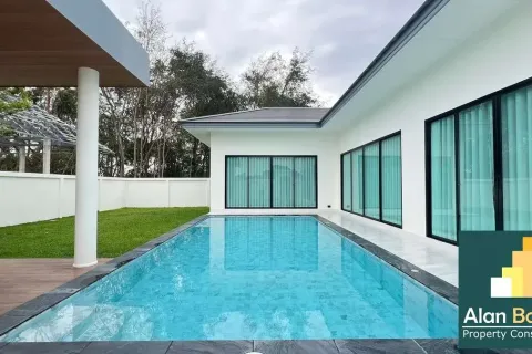 Casa de 3 dormitorios en Pattaya, Tailandia № 211331 - foto 16