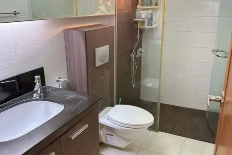 Casa de 3 dormitorios en Pattaya, Tailandia № 211335 - foto 12