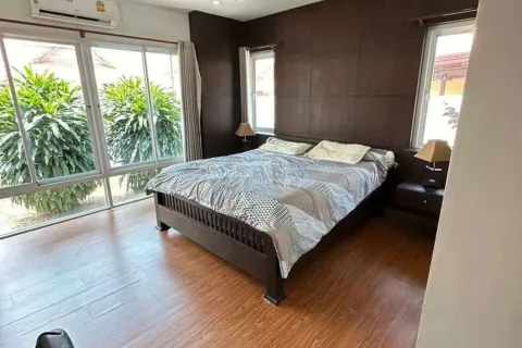 Casa de 3 dormitorios en Pattaya, Tailandia № 211335 - foto 8