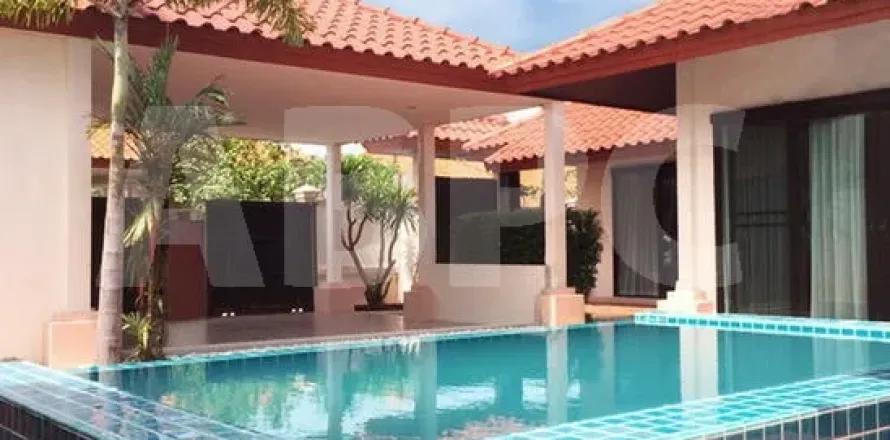 Casa de 3 dormitorios en Pattaya, Tailandia № 211330