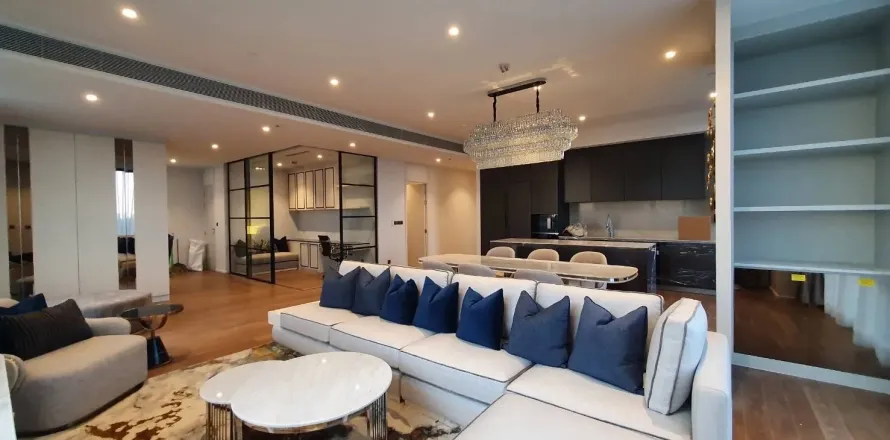 Condo in Pathum Wan, Bangkok, Thailand, 4 bedrooms  № 160840