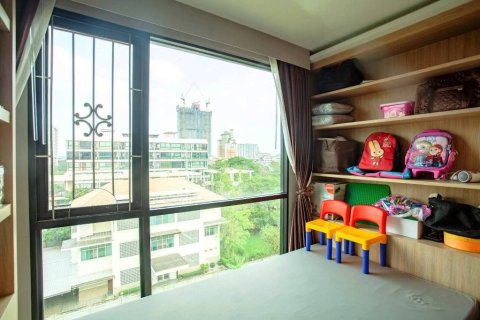 Condo in Phra Khanong, Bangkok, Thailand, 3 bedrooms № 160838 - photo 6