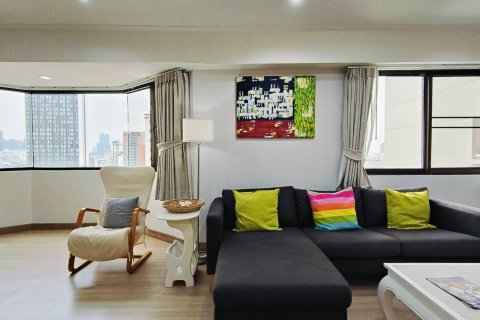 Condo in Watthana, Bangkok, Thailand, 2 bedrooms  № 160834 - photo 2