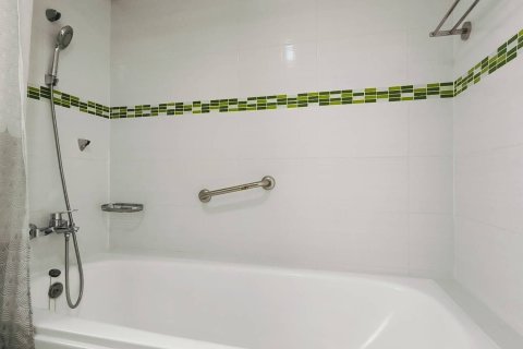 Condo in Watthana, Bangkok, Thailand, 2 bedrooms  № 160834 - photo 14