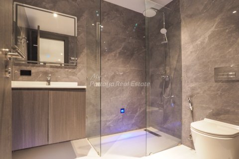 House in Bang Lamung, Thailand 4 bedrooms № 113527 - photo 9