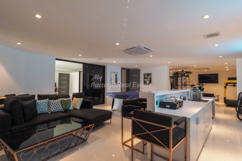 House in Bang Lamung, Thailand 4 bedrooms № 113527 - photo 5