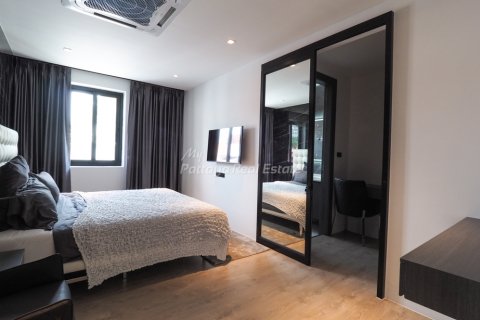 House in Bang Lamung, Thailand 4 bedrooms № 113527 - photo 26