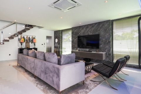 House in Bang Lamung, Thailand 4 bedrooms № 113527 - photo 10