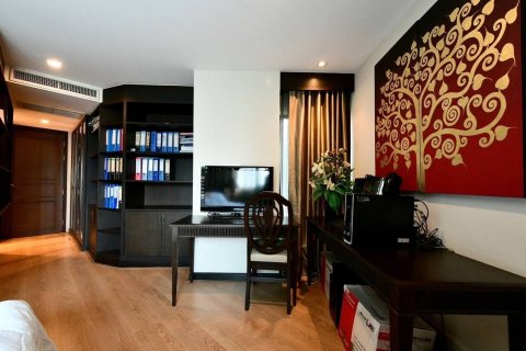 Condo in Sathon, Bangkok, Thailand, 3 bedrooms  № 147995 - photo 14