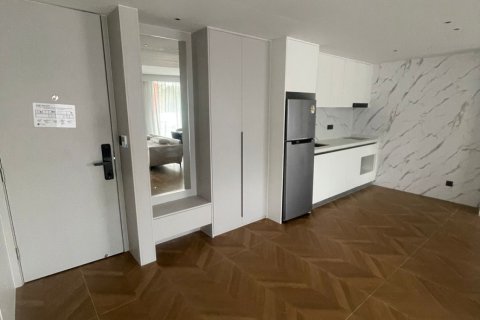 Condo in Phuket, Thailand, 2 bedrooms  № 147998 - photo 2