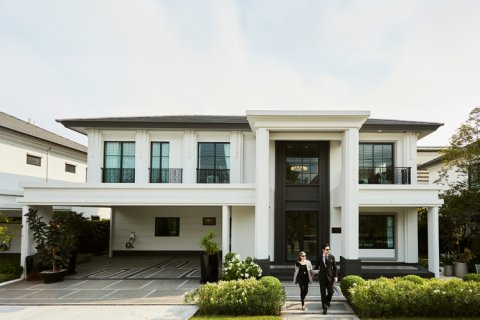 Villa in Bangkok, Thailand 4 bedrooms № 165071 - photo 4