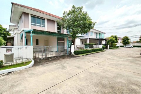 House in Rangsit, Thailand 4 bedrooms № 136053 - photo 3