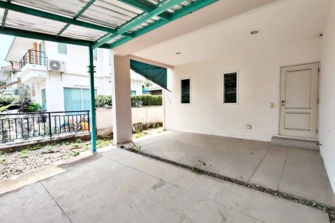House in Rangsit, Thailand 4 bedrooms № 136053 - photo 5