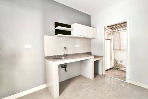 House in Rangsit, Thailand 4 bedrooms № 136053 - photo 11