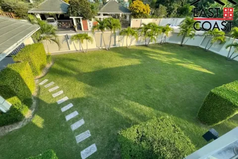 Casa de 4 dormitorios en Pattaya, Tailandia № 212932 - foto 30