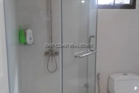 Casa de 4 dormitorios en Pattaya, Tailandia № 212929 - foto 10