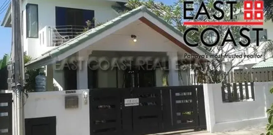 Casa de 4 dormitorios en Pattaya, Tailandia № 212929