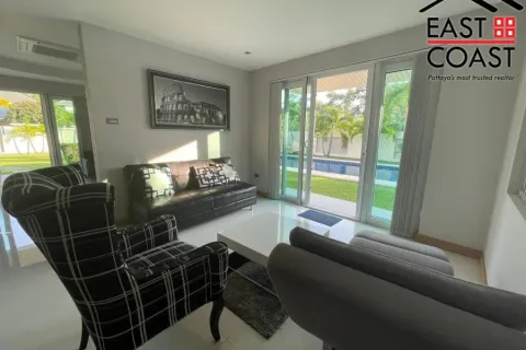 Casa de 4 dormitorios en Pattaya, Tailandia № 212931 - foto 11