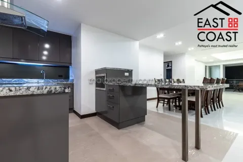 Condominio de 3 dormitorios en Jomtien Beach, Pattaya, Tailandia № 212933 - foto 9