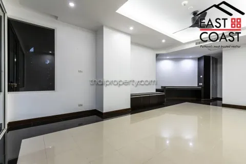 Condominio de 3 dormitorios en Jomtien Beach, Pattaya, Tailandia № 212933 - foto 29