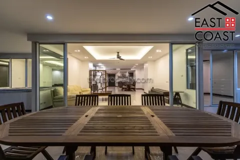 Condominio de 3 dormitorios en Jomtien Beach, Pattaya, Tailandia № 212933 - foto 14