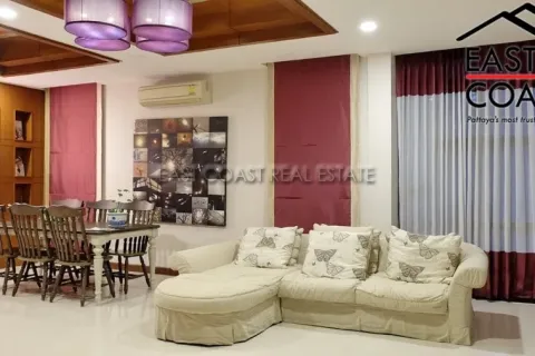 Casa de 3 dormitorios en Pattaya, Tailandia № 212930 - foto 7