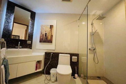 Condo in Pattaya, Thailand, 2 bedrooms  № 157216 - photo 11