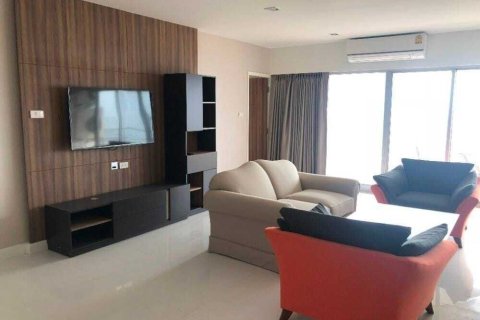 Condo in Khlong San, Bangkok, Thailand, 2 bedrooms № 157215 - photo 11