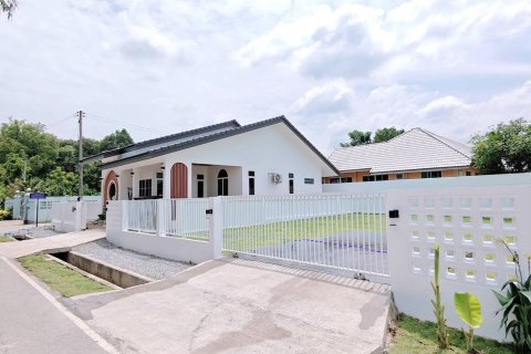 House in San Sai, Thailand 2 bedrooms № 157214 - photo 12